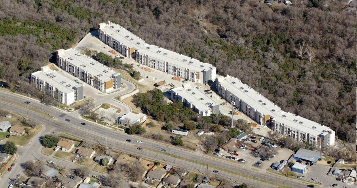 Bridges at Canyon View Apartments at 2500 E William Cannon Dr Austin