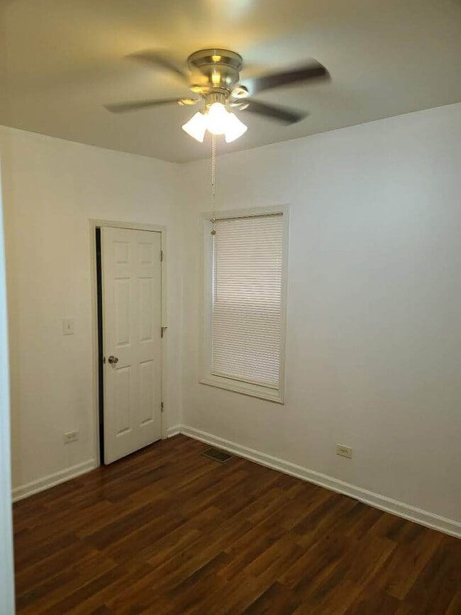 Foto del edificio - 6635 S Maplewood Ave