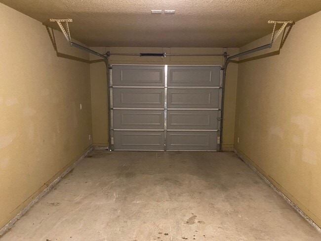 Building Photo - 2501 Cody Poe Rd