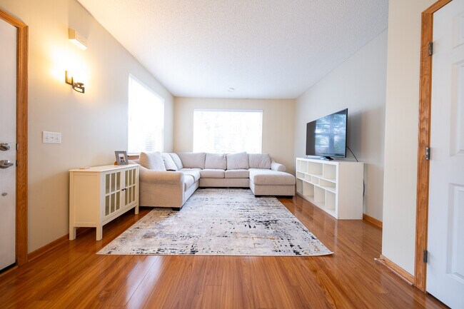 Foto del edificio - 11128 204th St W