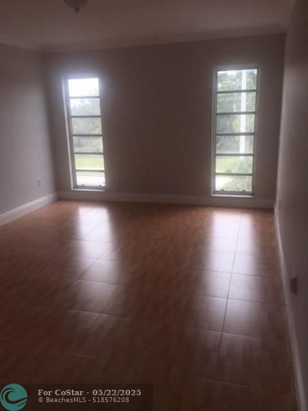 Foto del edificio - 4848 NW 24th Ct