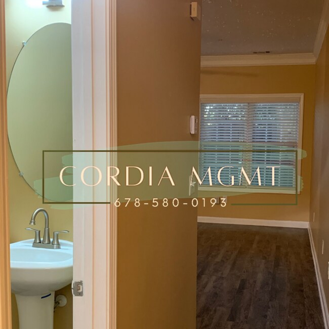 Building Photo - Beautiful Townhouse For Rent in College Park