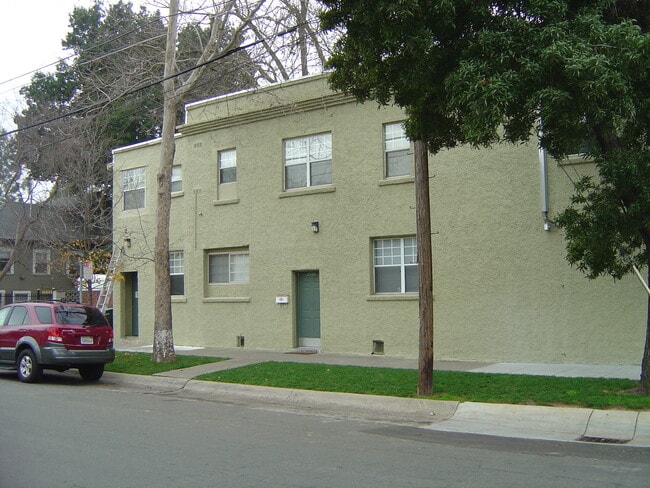 Building Photo - 3560 4th Ave