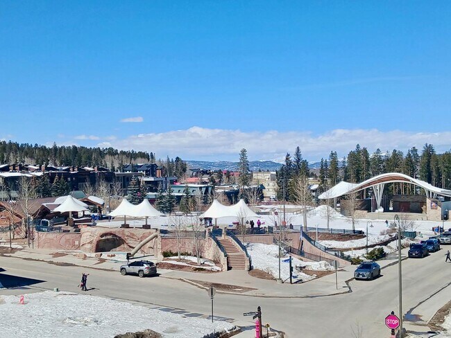 Foto del edificio - 144 Ski Idlewild Rd