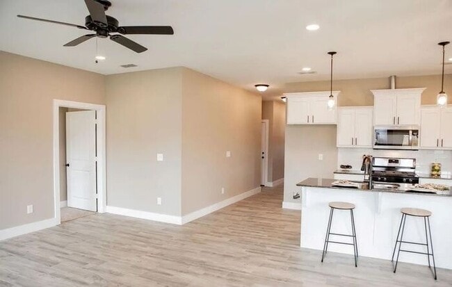 Building Photo - Lease Takeover Opportunity Available! Stunning 4 Bed 2 Bath in LINDALE ISD!
