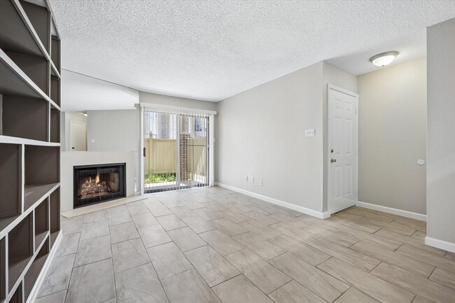 Building Photo - 2120 El Paseo St