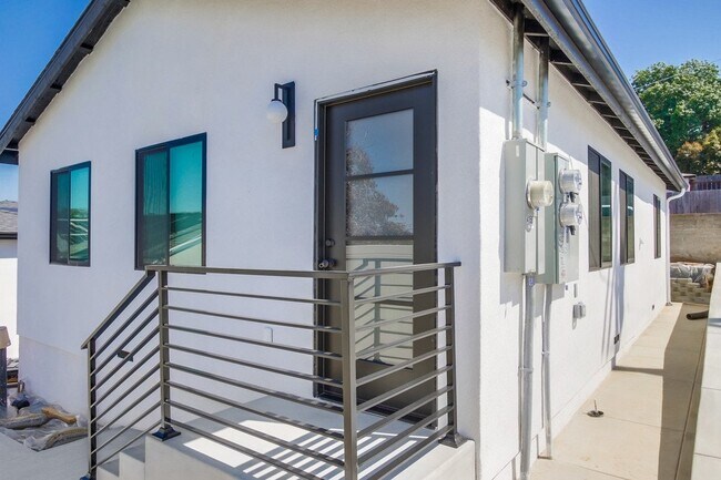 Foto del edificio - 4152 Massachusetts Ave