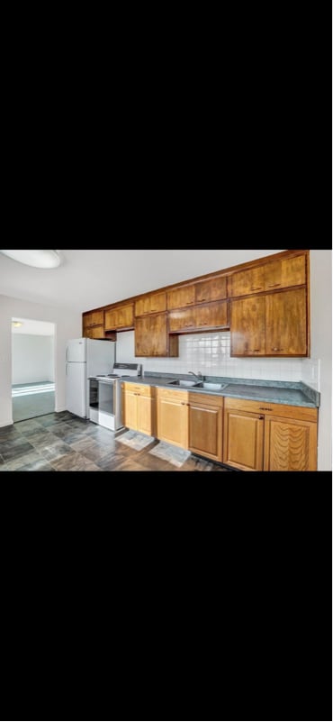 Foto del edificio - 406 E Adams St