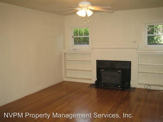 Building Photo - 760 Vallombrosa Ave