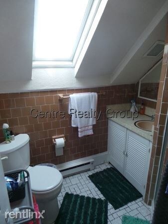 Building Photo - 1 br, 1 bath  - 1 Ladd St