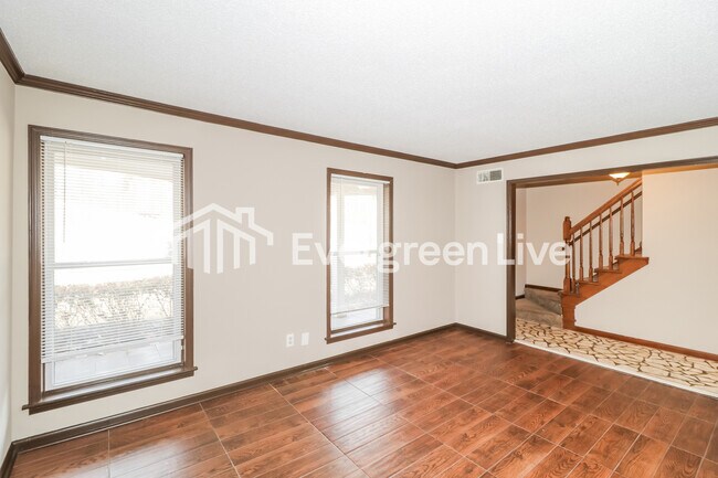 Building Photo - 3465 E Rolling Woods Dr