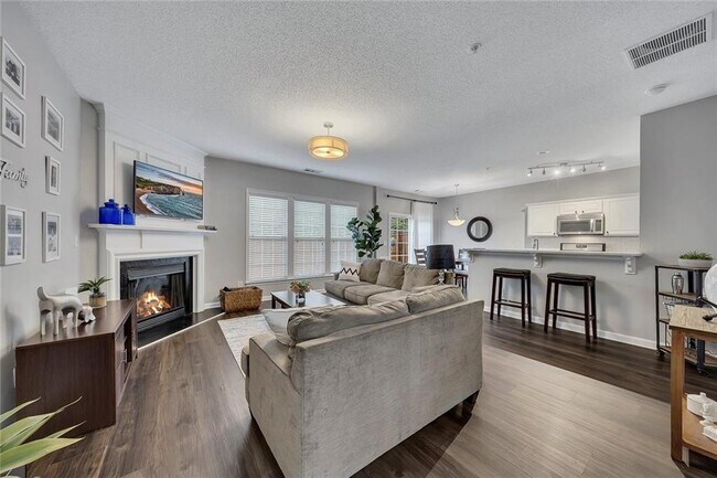 Building Photo - 254 Regent Square