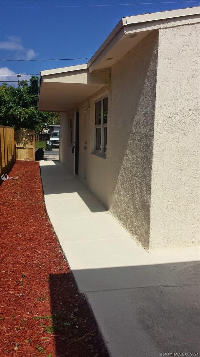 Foto del edificio - 34 SW 6th Ave