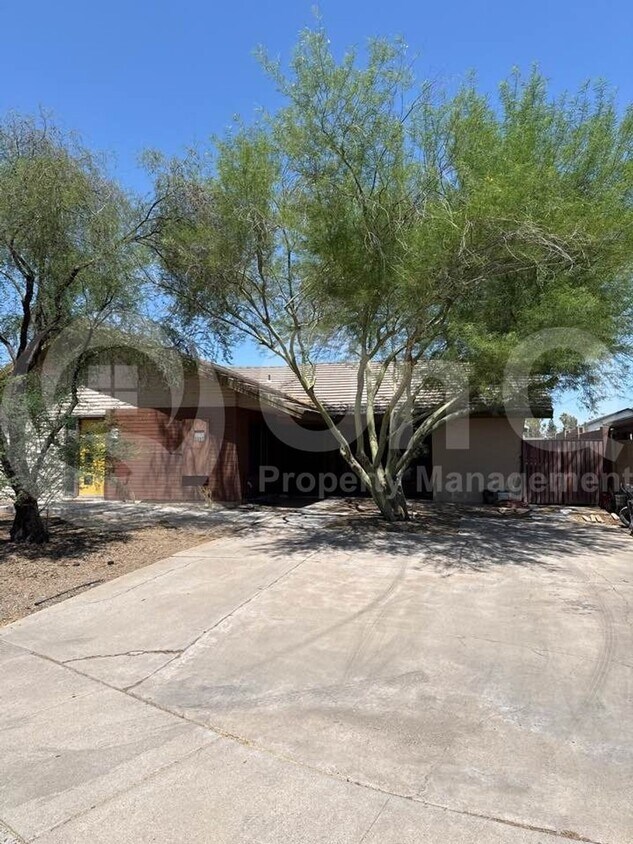 Foto principal - 3907 S Farmer Ave