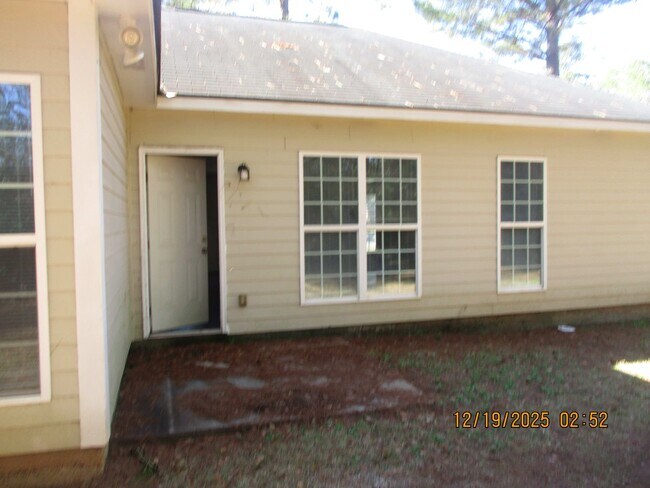 Foto del edificio - 202 Glade Ln