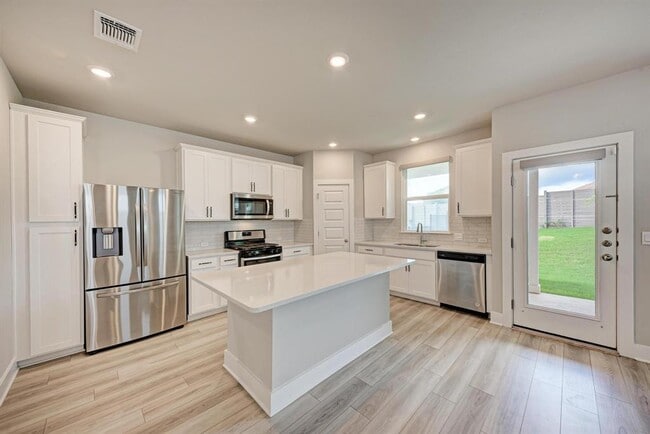 Building Photo - 7203 Travertine Spring Dr