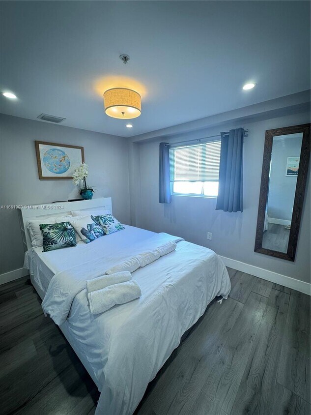 Foto principal - 821 SW 2nd St