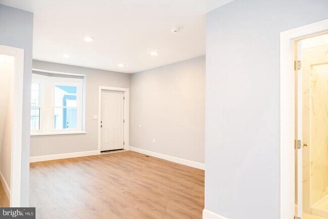 Building Photo - 6515 Torresdale Ave