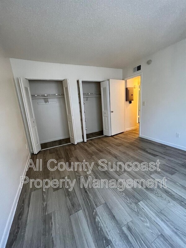 Building Photo - 1830 Dr M.L.K. Jr St N