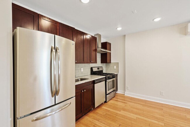 Foto del edificio - 22 Belmont Ave