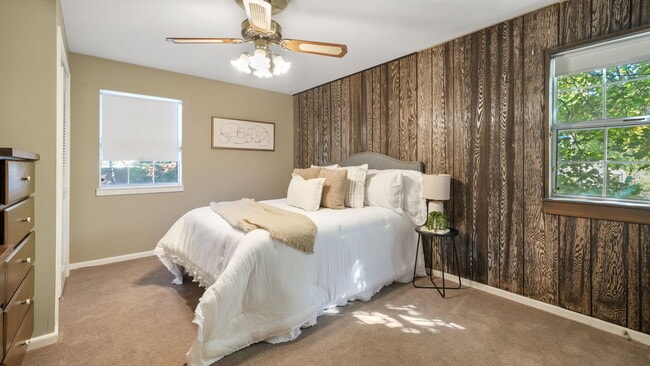 Photo - 1275 E Lavon Dr House