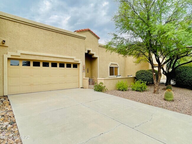 Foto del edificio - 12683 N Sleeping Coyote Dr