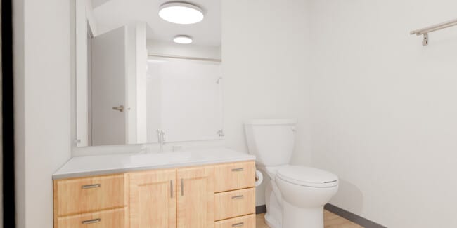 Baño - RW Apartments I and II