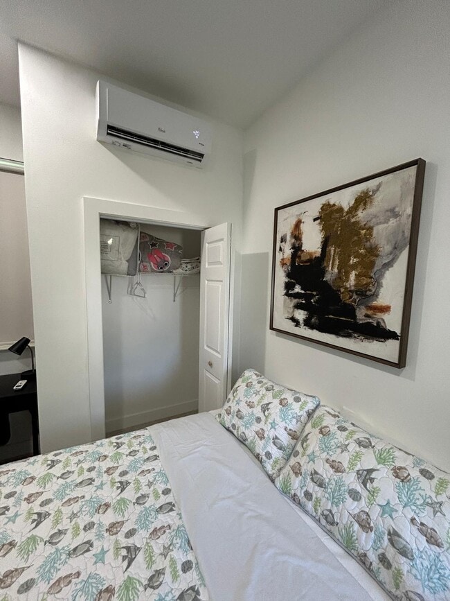 Foto del edificio - 1501 Pine Hollow Dr