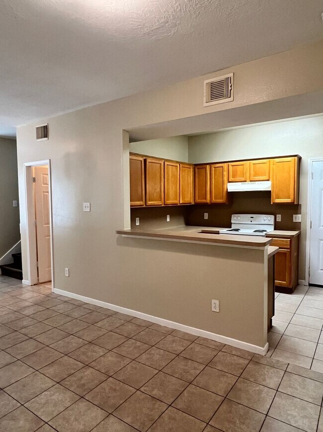 Foto del edificio - 5913 Allison Rd