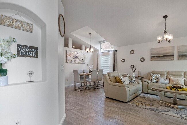 Foto del edificio - 15730 Bay Vista Dr