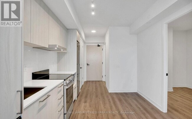 Building Photo - 195 Commerce St