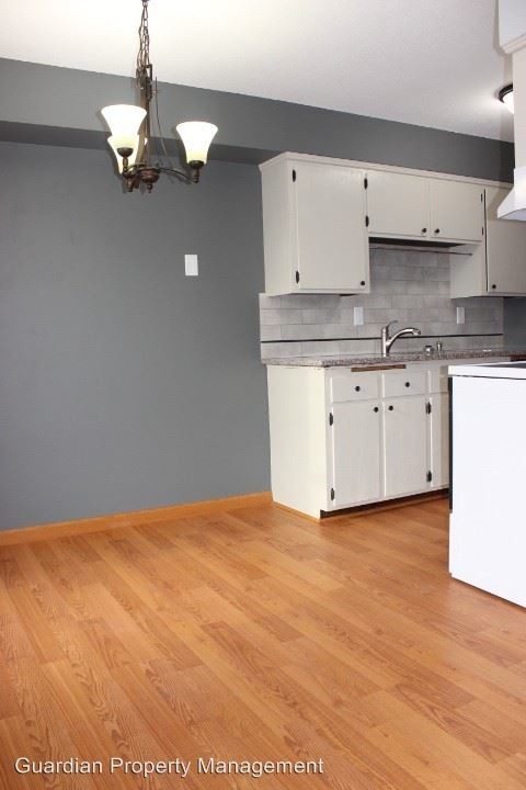 Building Photo - 2 br, 1 bath House - 921 7th St S #1