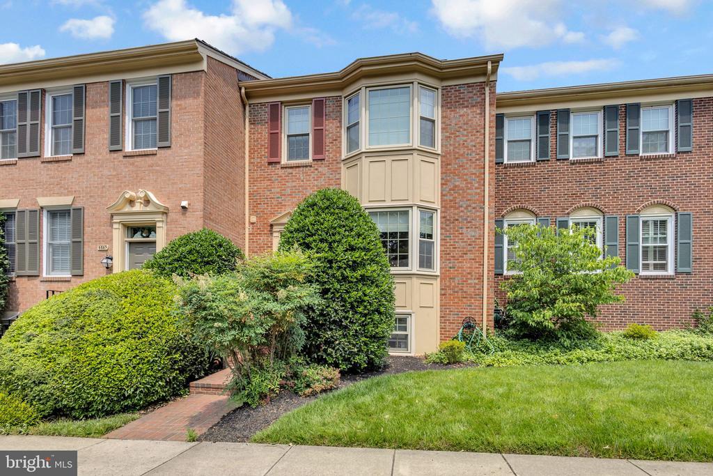 Primary Photo - 6861 Williamsburg Pond Ct