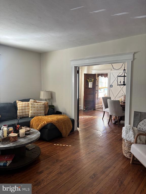 Foto principal - 20 N Logan Ave