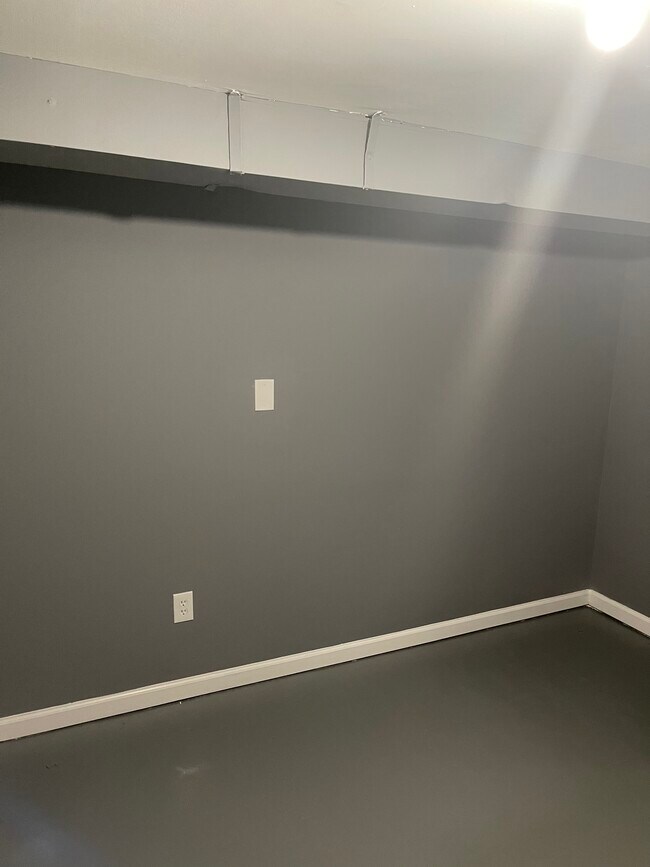 Building Photo - 3425 25th St SE