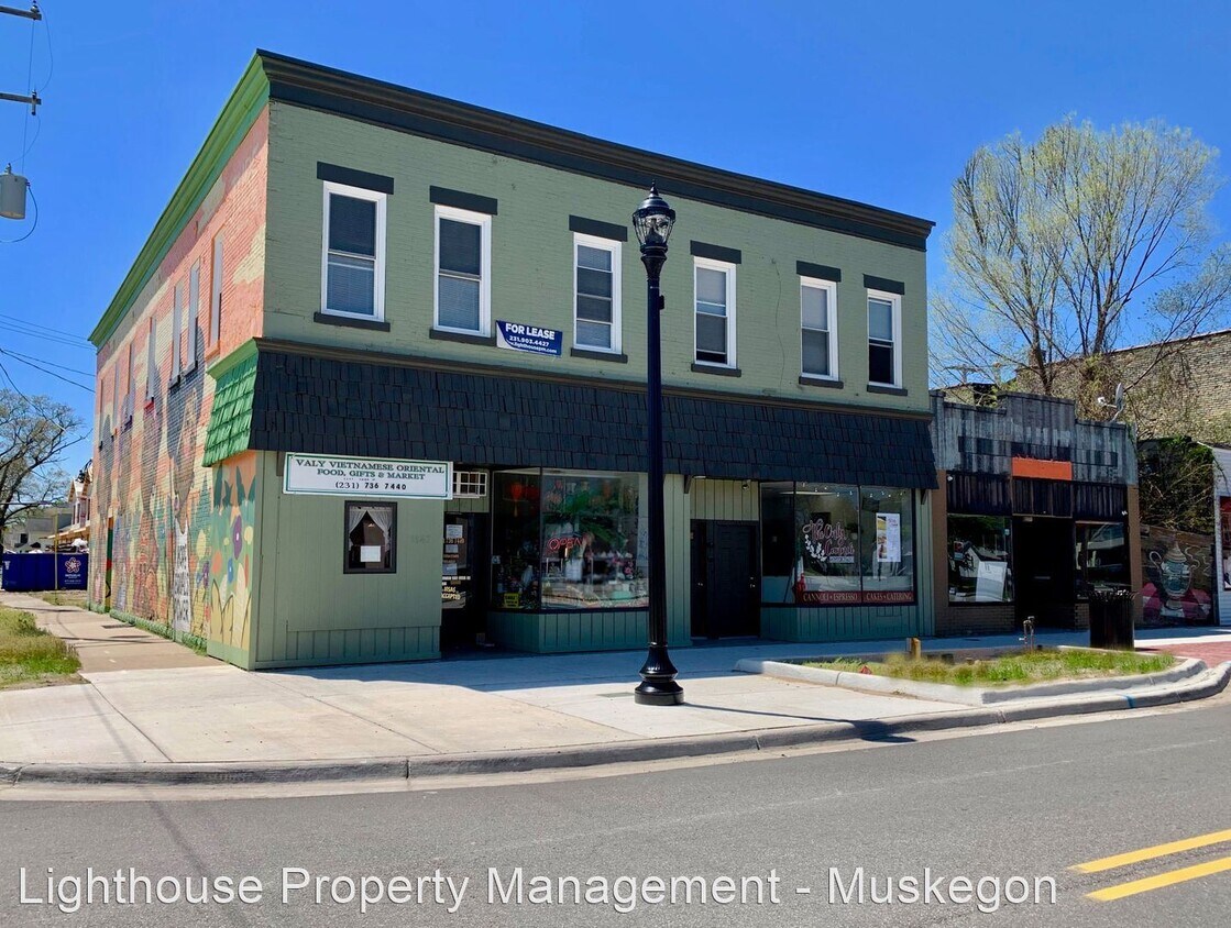 Primary Photo - 1145 3rd St