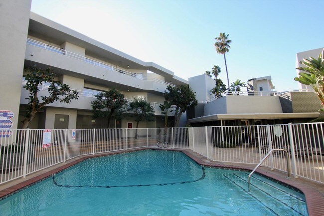 Building Photo - 1 bedroom in Encino CA 91316