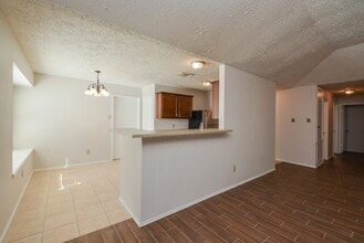 Building Photo - 6206 Bryant Pond Dr