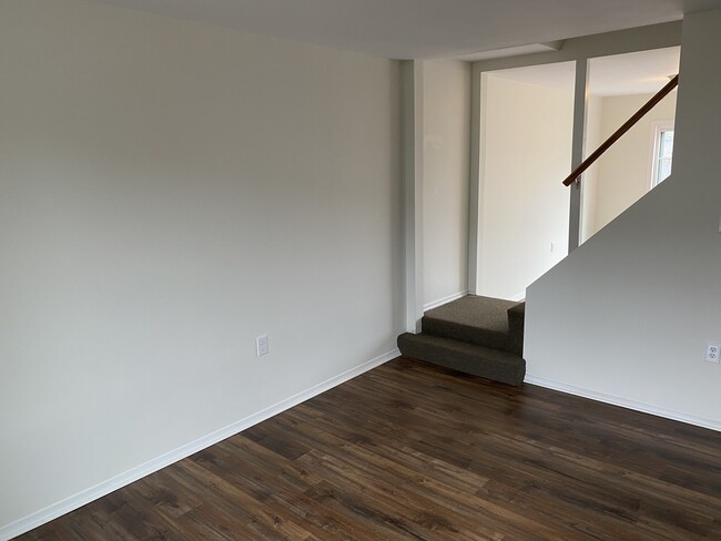 Building Photo - 58 Privet Dr