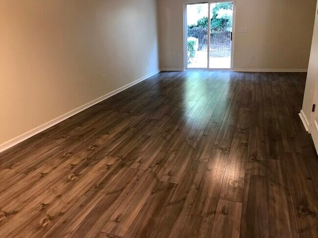Foto del edificio - 2903 Berkeley Springs Pl