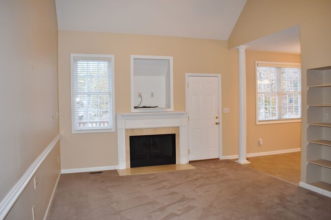 Building Photo - Charming 3bed/ 2 Bath Ranch in Lillington