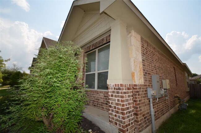 Building Photo - 13908 Cantata Ln