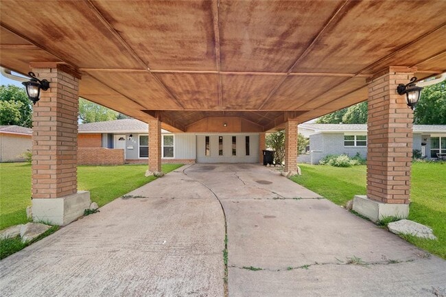 Building Photo - 2835 Dragonwick Dr