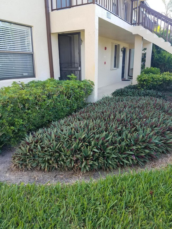Building Photo - 4682 Lucerne Lakes Blvd E
