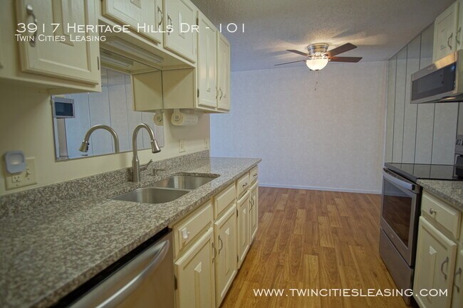 Foto del edificio - 3917 Heritage Hills Dr