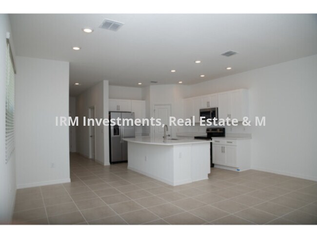 Foto del edificio - 3 bedroom 2.5 Bath townhome in Reedy Reserve !!!
