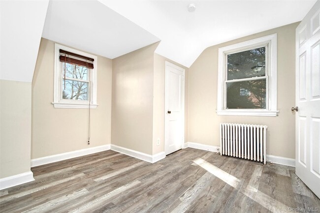 Foto del edificio - 18 Highview Ave