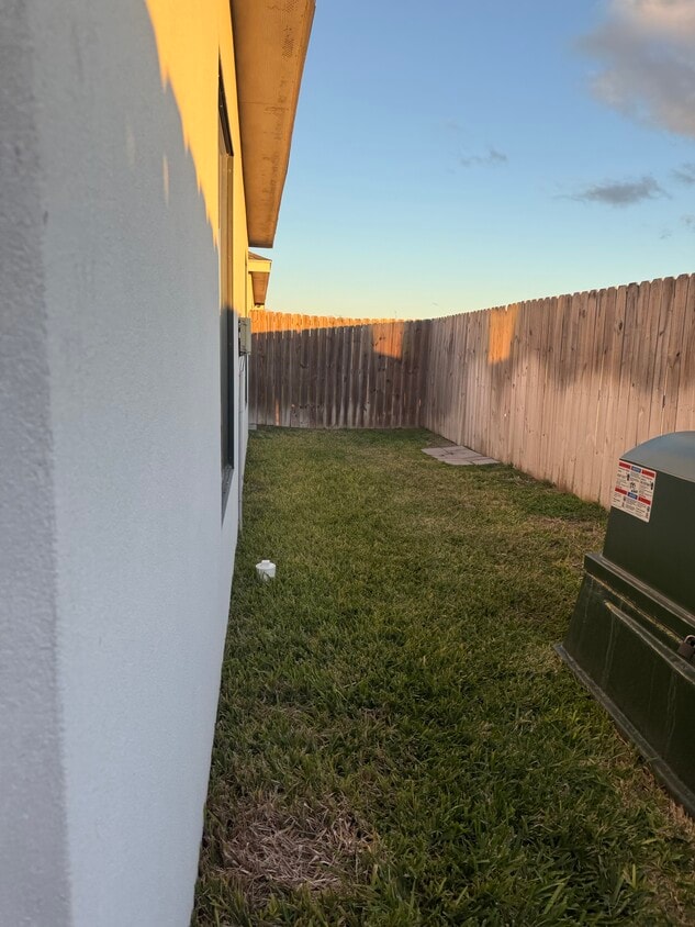 Primary Photo - 2022 Summerland Ln
