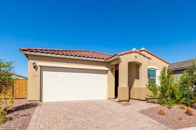 Building Photo - New 3 Bed, 3 Bath w/3 Car Garage in Surprise