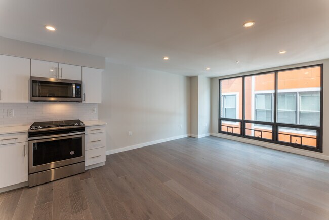 Foto del edificio - 242 Hanover St